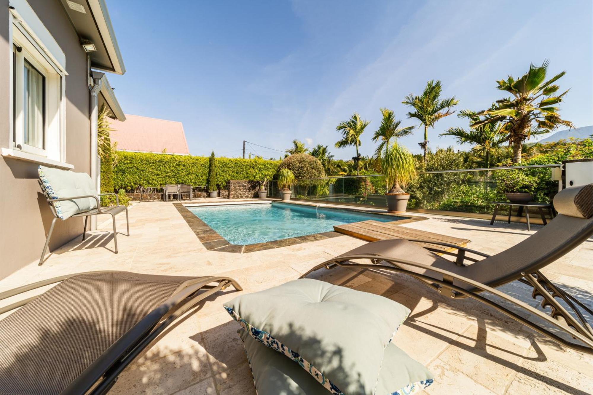 סיינט ג'וזף Villa Avec Piscine Vue Mer Et Montagne, En Pleine Nature מראה חיצוני תמונה