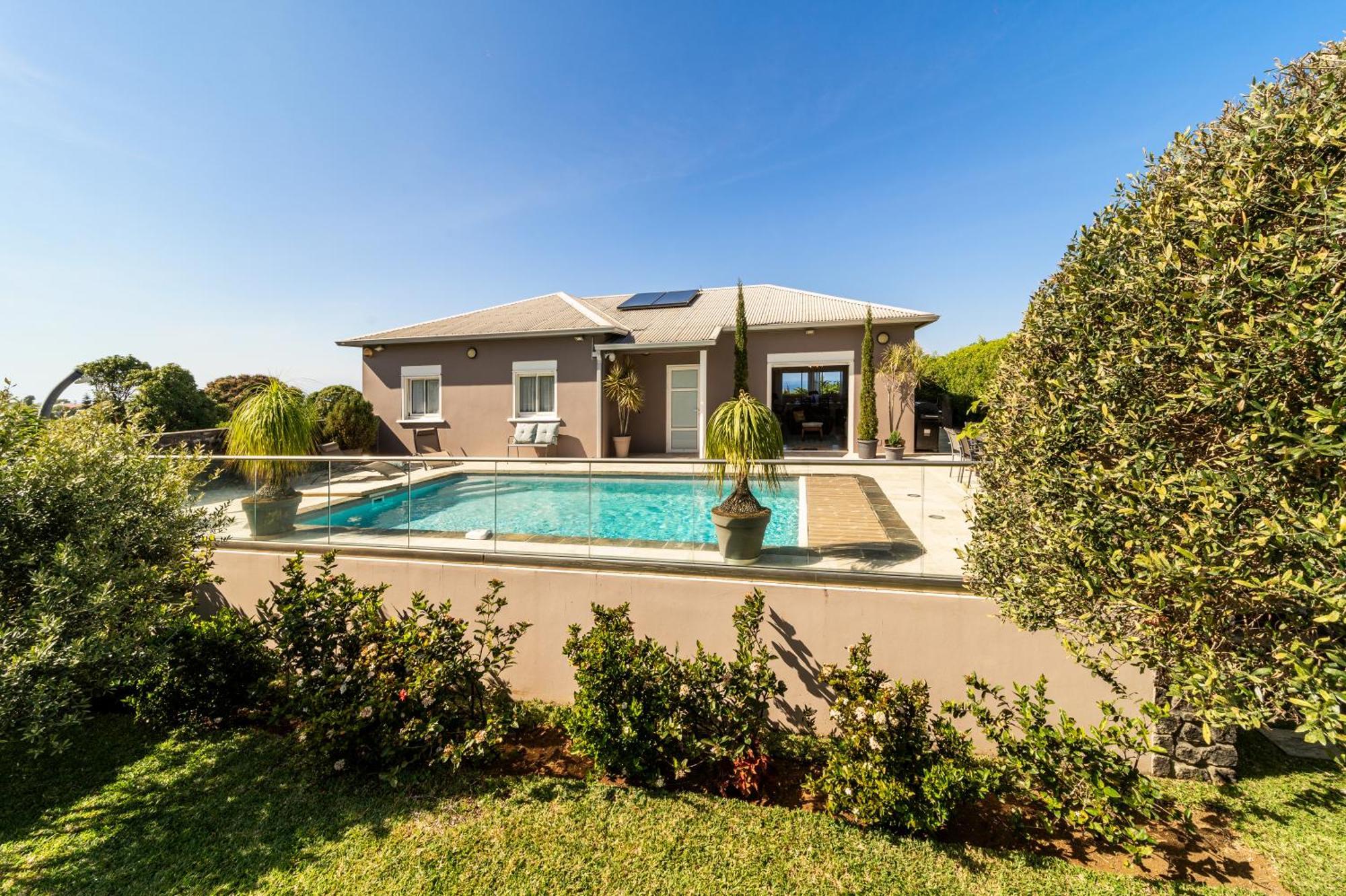 סיינט ג'וזף Villa Avec Piscine Vue Mer Et Montagne, En Pleine Nature מראה חיצוני תמונה